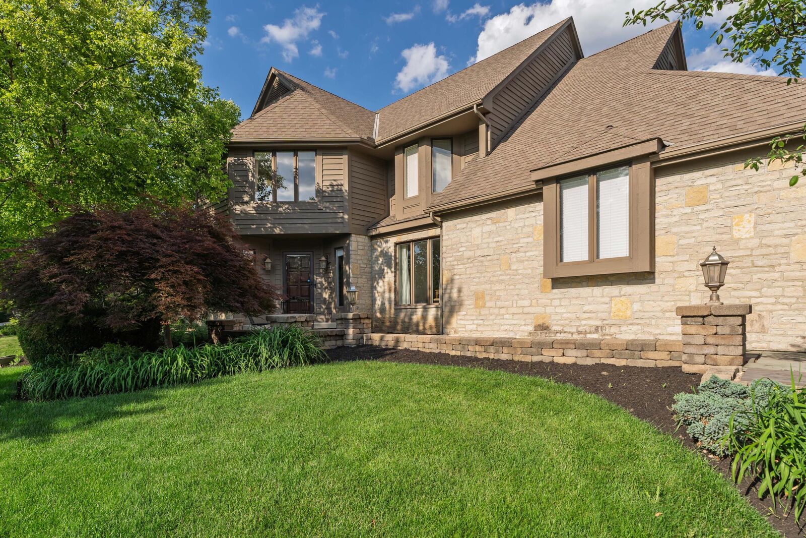 Property Photo:  8460 Davington Drive  OH 43017 