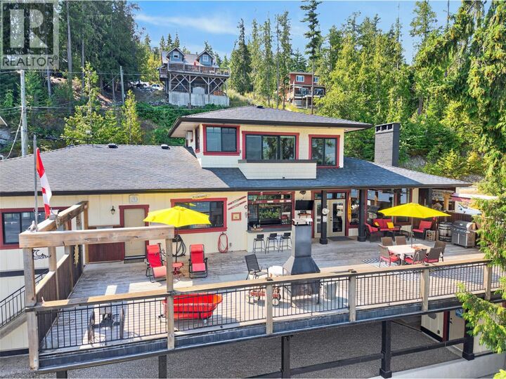 Property Photo: 4119 Galligan Road 12 BC V0E 1T0