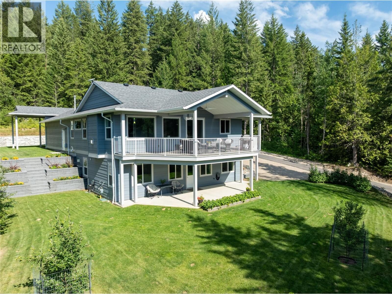 Property Photo: 2592 Alpen Paradies Road 58 BC V0E 1H1