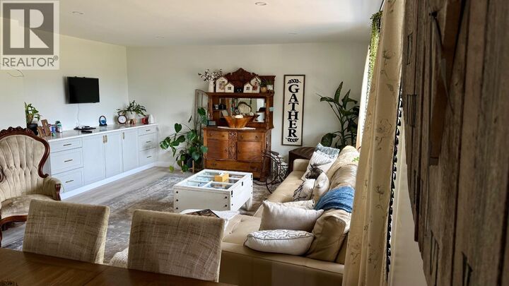 Property Photo:  2190 Blackwell Avenue  BC V1K 1J8 