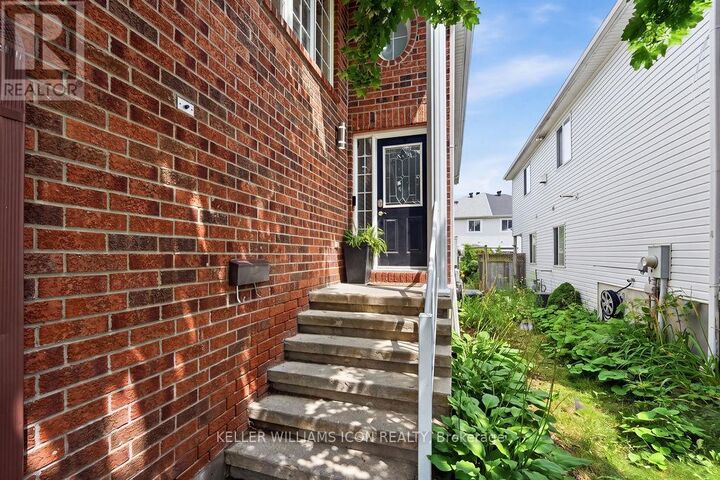 Property Photo: 125 Castle Glen Crescent ON K2L 4G9