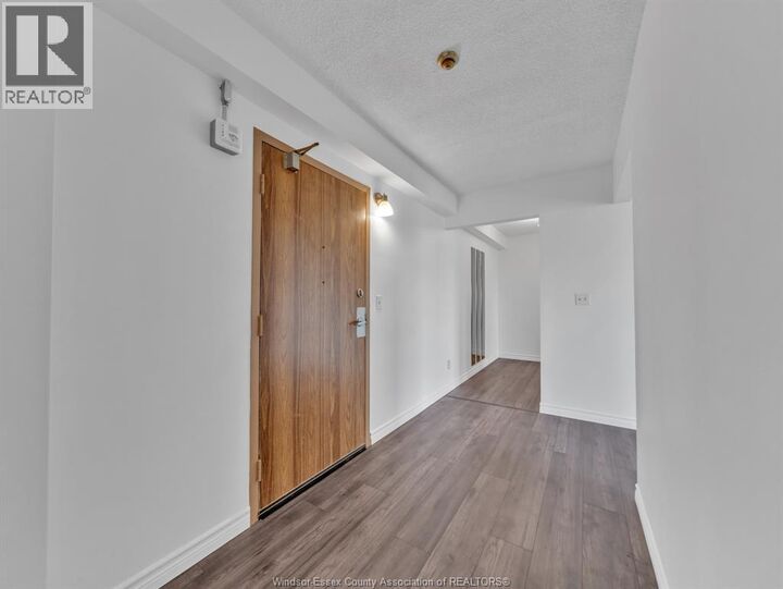 Property Photo:  3950 Wyandotte Street East 505  ON N8Y 1G5 