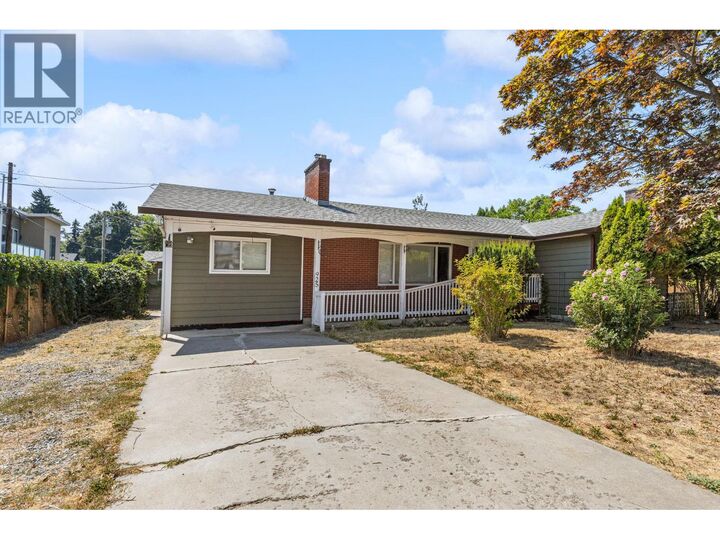 Property Photo: 925 Sutherland Avenue BC V1Y 5X6