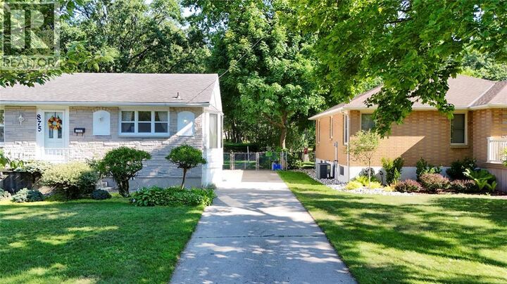 Property Photo:  875 Kemsley Drive  ON N7V 2M6 