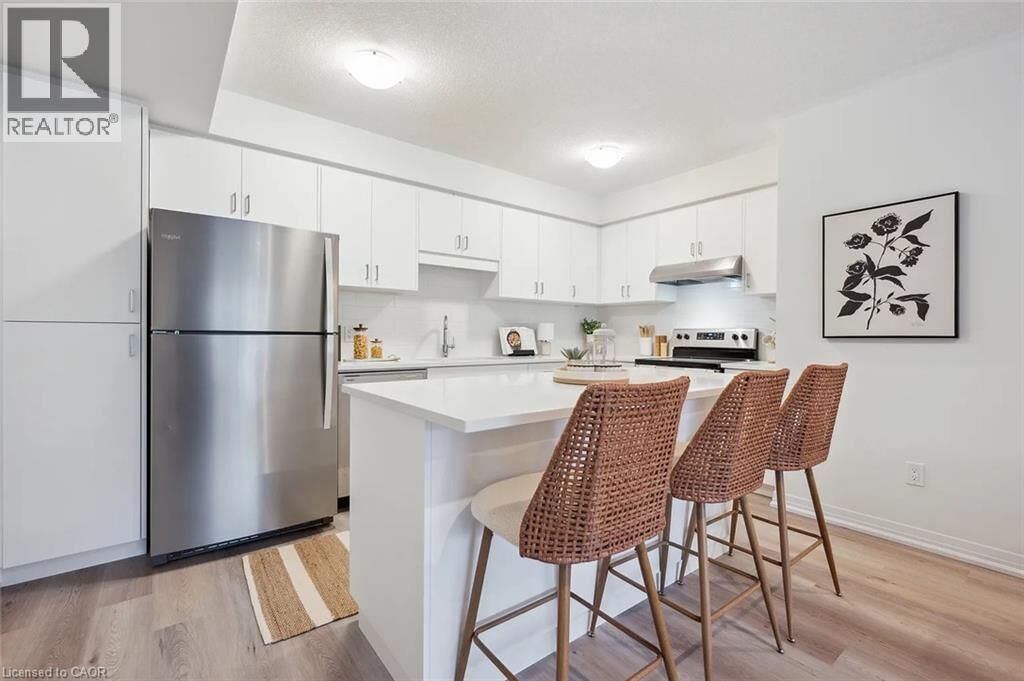 Property Photo:  610 Benninger Drive  ON N2E 0K5 