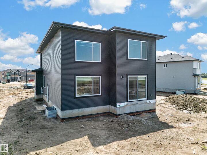 Property Photo: 423 Robinson Bv AB T6K 5K2