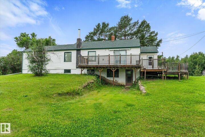 Property Photo: 53006 Rge Road 14 AB T7Y 2T3