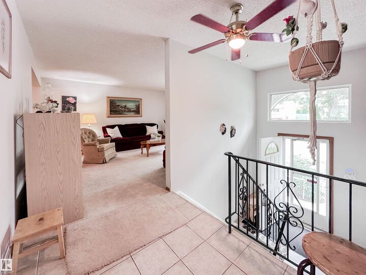 Property Photo: 7 Graham Avenue AB T8N 1T4
