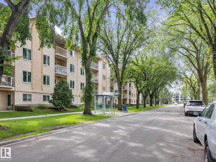Property Photo: 11511 130 Street NW 304 AB T5M 4B3