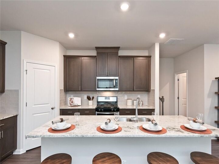 Property Photo:  1528 Purple Coneflower Avenue  GA 30126 