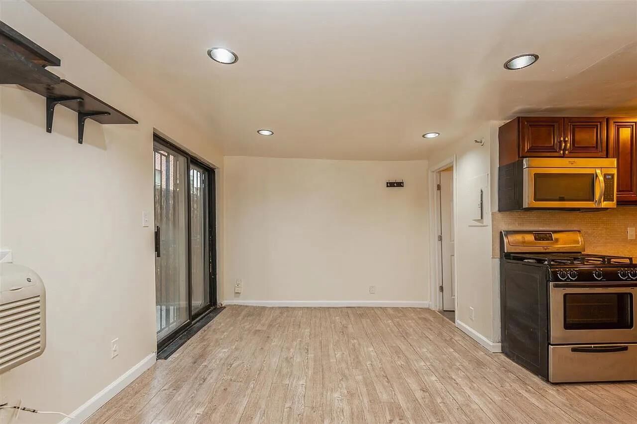 Property Photo:  513 Monroe St 2  NJ 07030 
