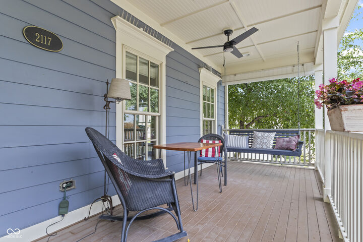 Property Photo: 2117 Rhettsbury Street IN 46032