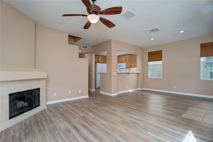 Property Photo: 221 Dewdrop CA 92603