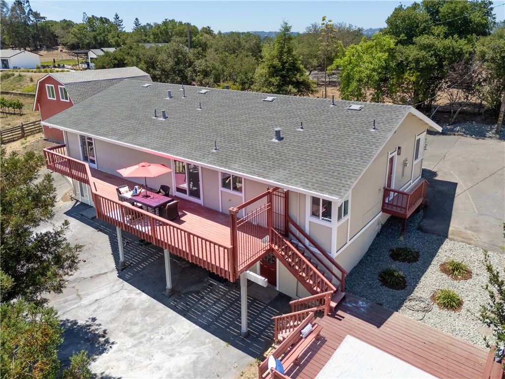 Property Photo:  1111 Hardman Avenue  CA 94558 