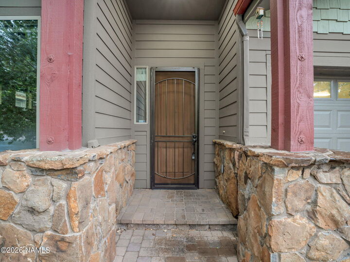 Property Photo:  1305 S Maricopa Street  AZ 86001 