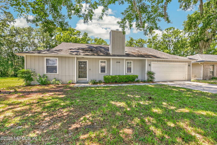 Property Photo:  1226 Turtle Creek Drive S  FL 32218 