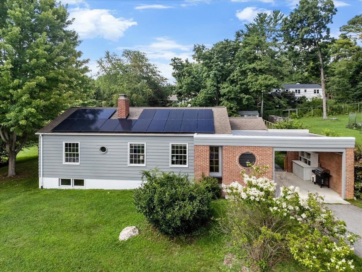 Property Photo:  1407 Palmer Drive  VA 24060 
