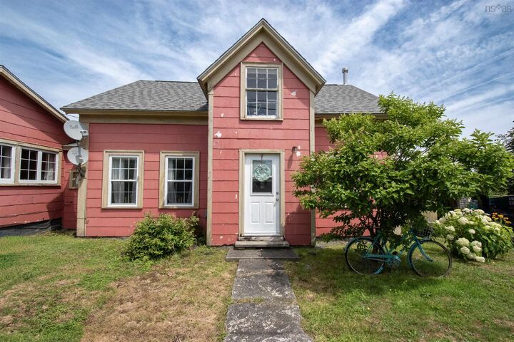 Property Photo:  147 Osborne Road, Lockeport Ns B0t 1L0  NS B0T 1L0 