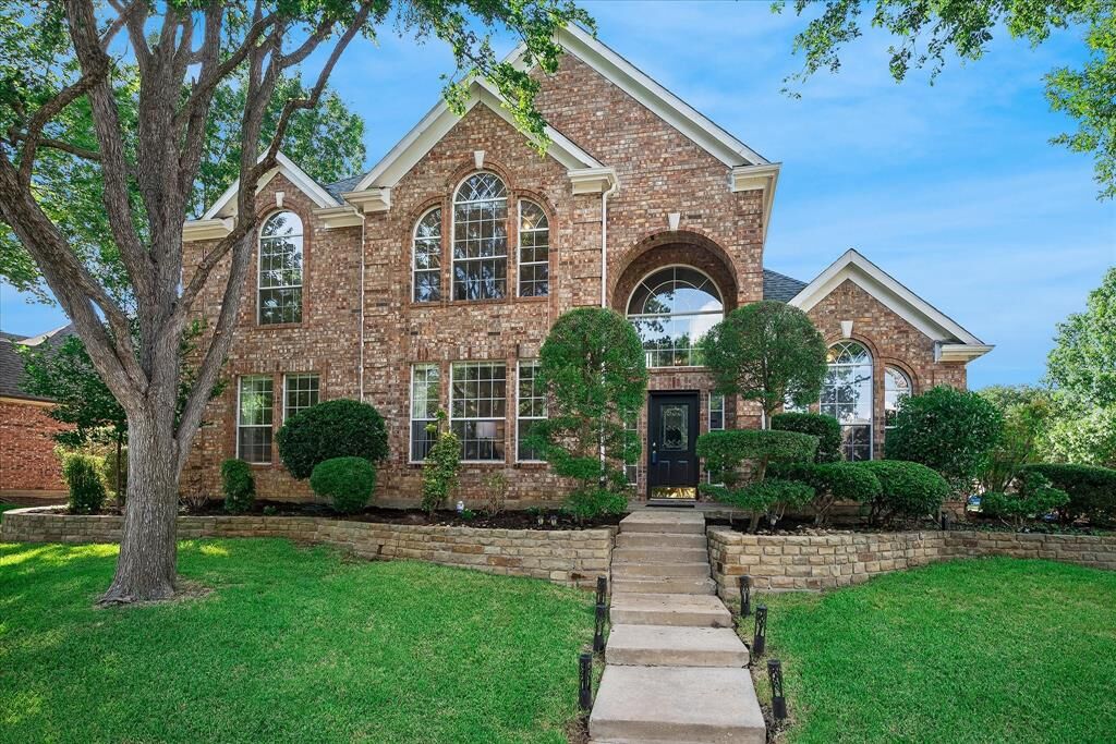 Property Photo:  1600 Shadywood Lane  TX 75028 