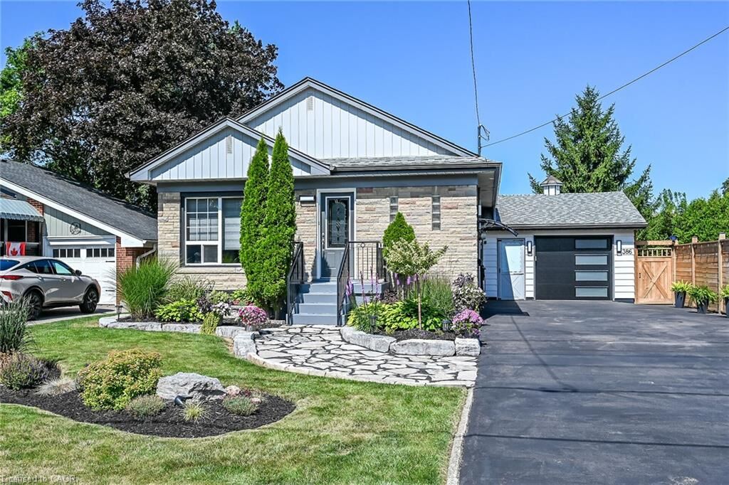 Property Photo: 386 Upper Kenilworth Avenue ON L8T 4G5