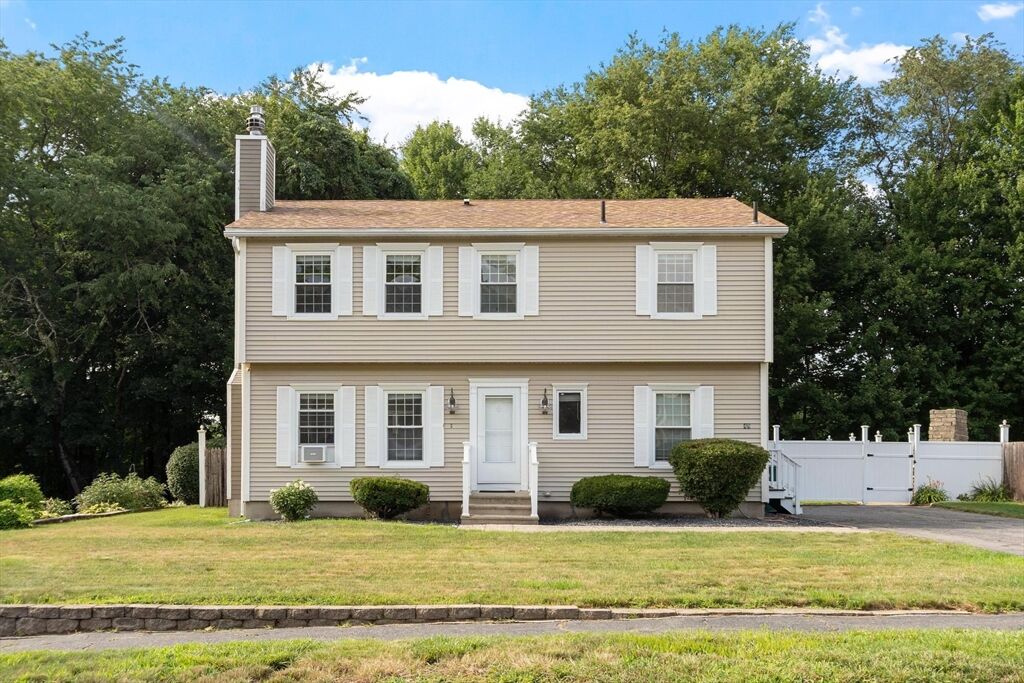 Property Photo:  49 Shawna Street  MA 01420 