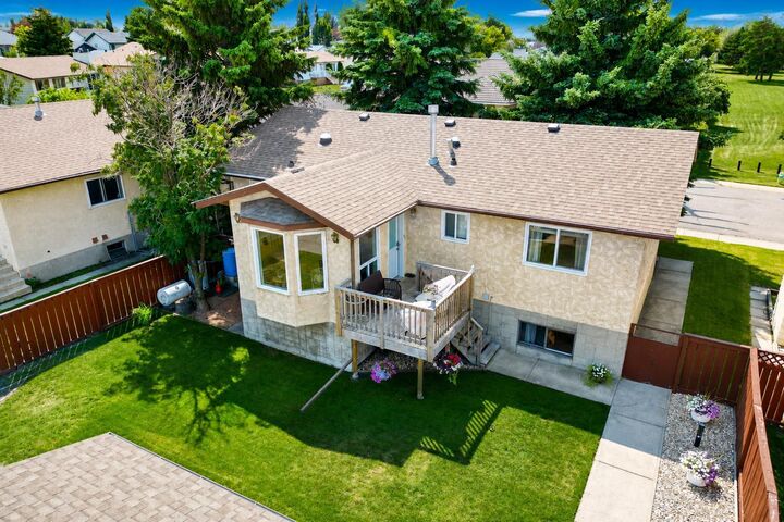 Property Photo: 5616 45th Street AB T4G 1S7