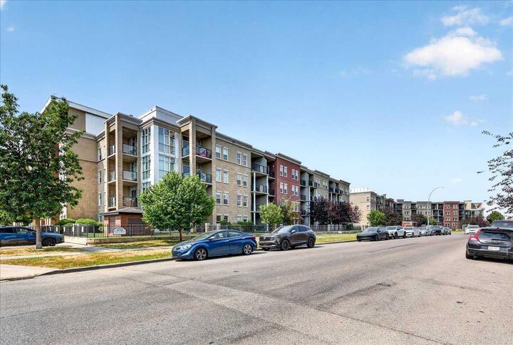 Property Photo: 11811 Lake Fraser Drive SE 3404 AB T2J 7J1