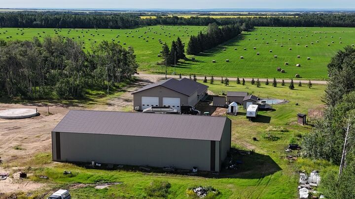 Property Photo: 41066 Twp Rd 824 AB T0H 1L0