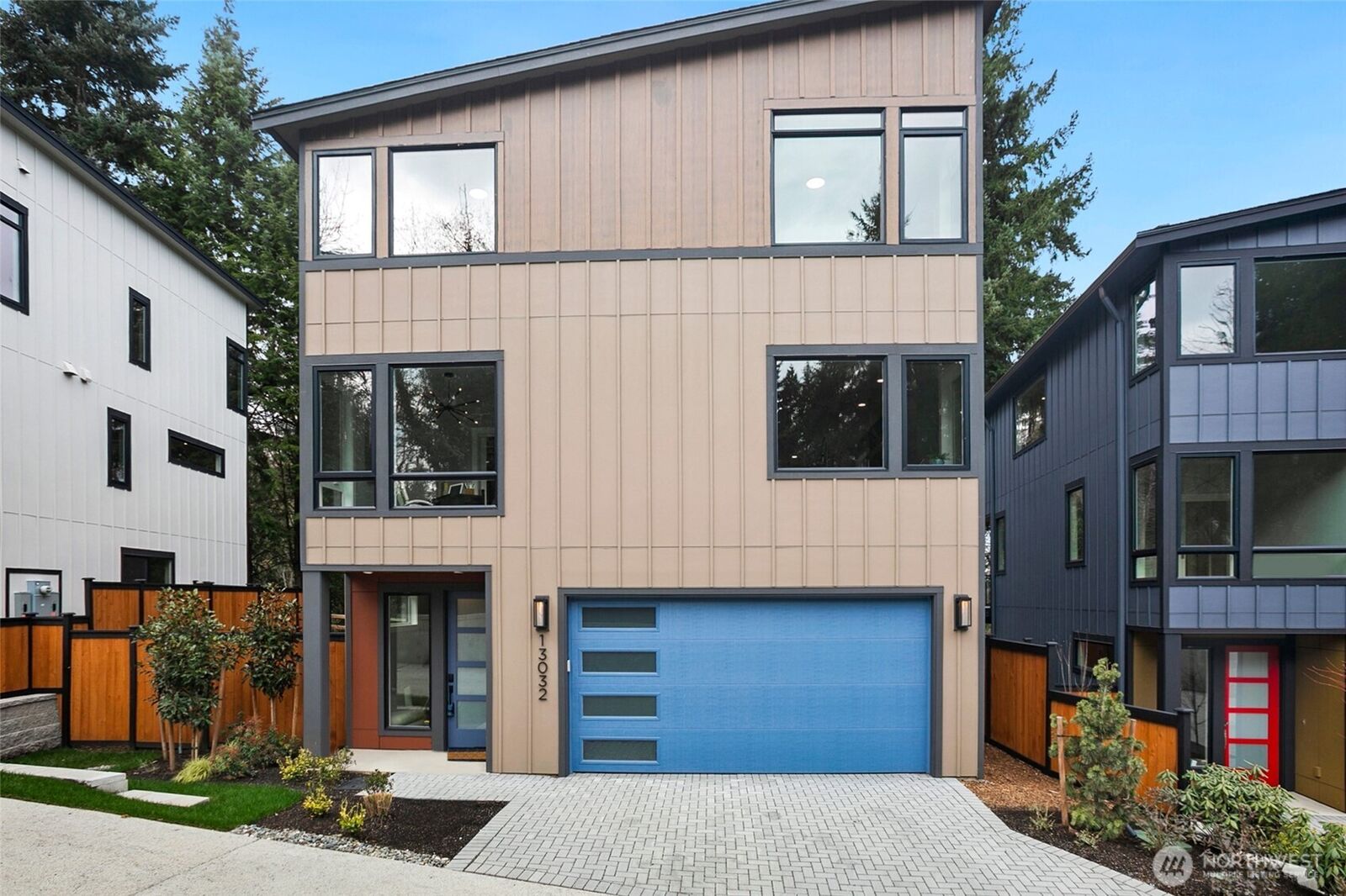 Property Photo: 13032 SE 19th Court WA 98005