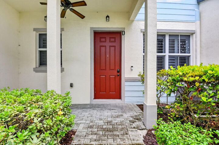 Property Photo: 121 N K Street D FL 33460