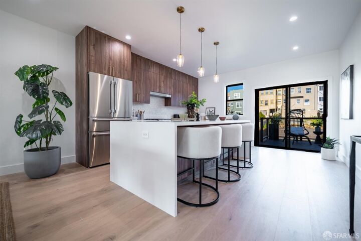 Property Photo:  622 19th Avenue  CA 94121 
