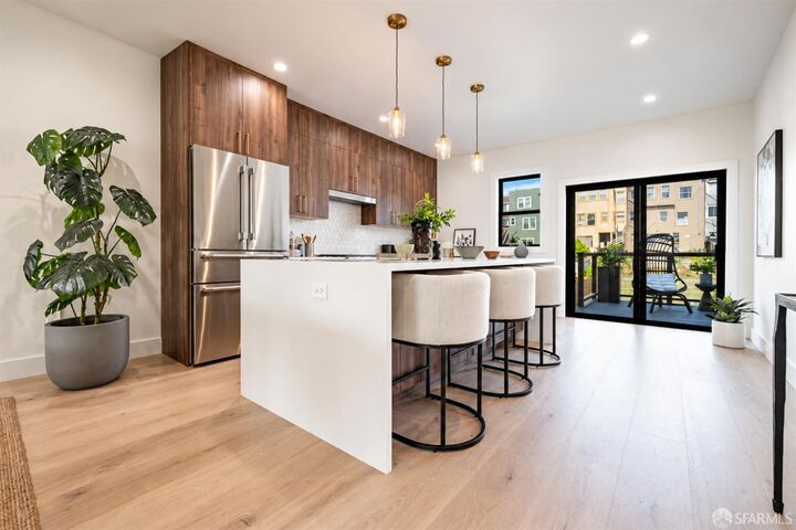 Property Photo:  622 19th Avenue  CA 94121 