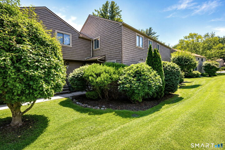 Property Photo:  60 Engine House Road C  CT 06614 