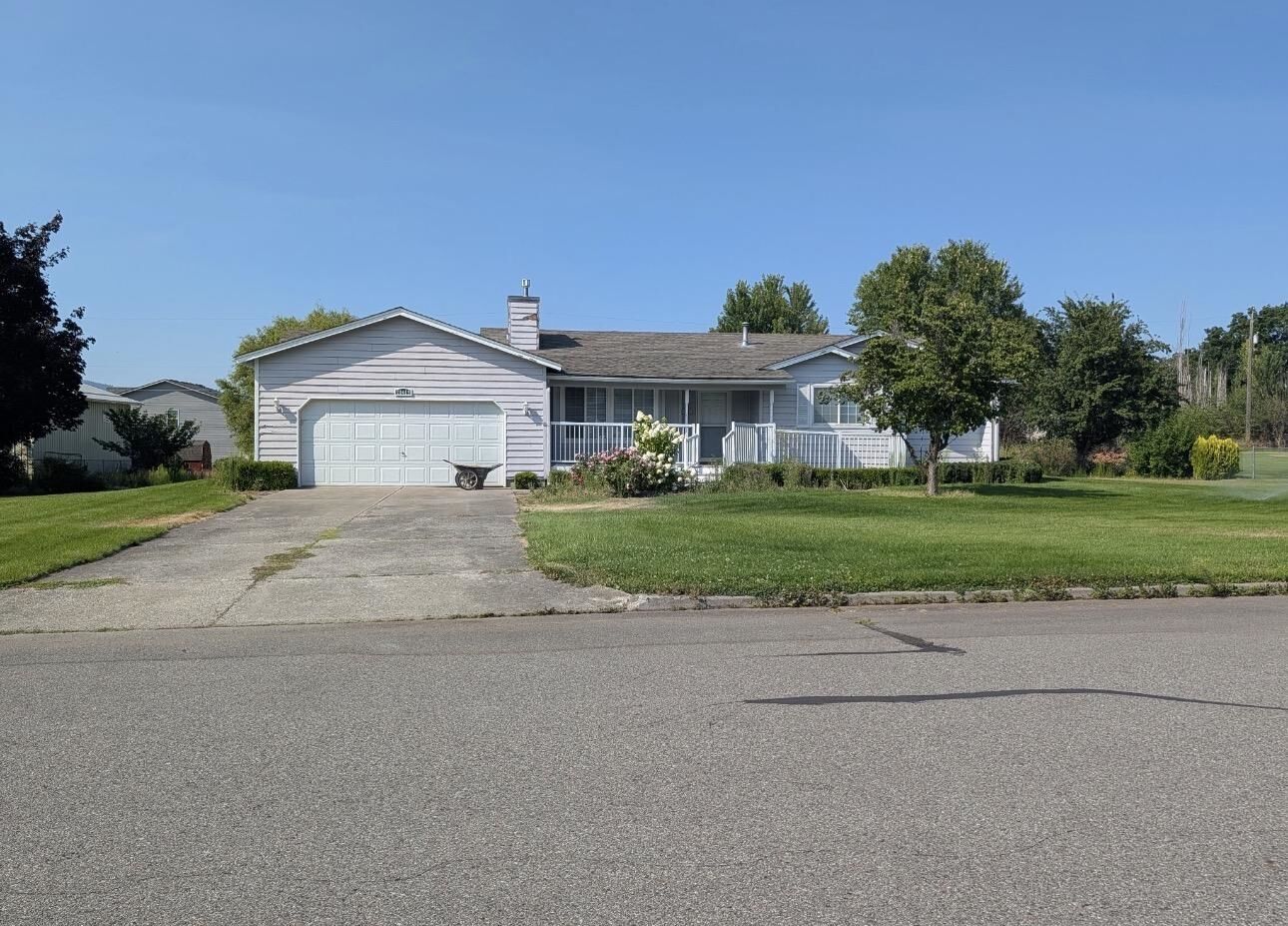 Property Photo:  20419 E 1st St  WA 99016 