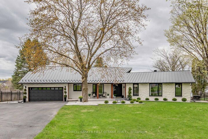 Property Photo: 1060 River Road ON K4M 1B4