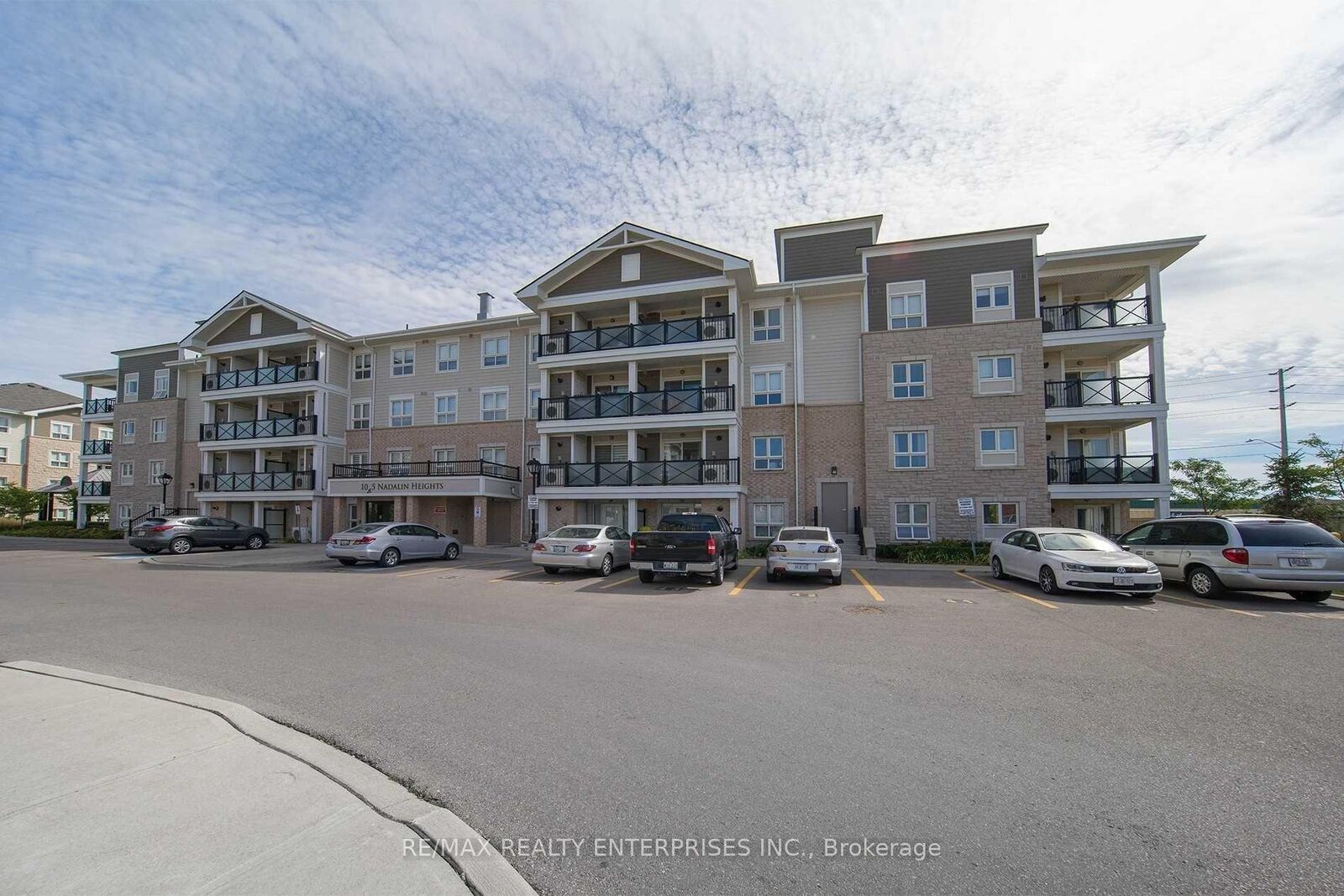 Property Photo: 1045 Nadalin Heights 302 ON L9T 8R5