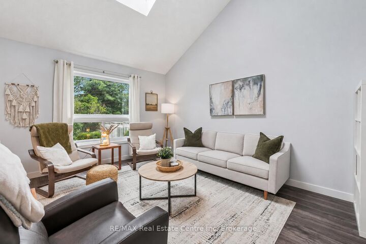 Property Photo: 20 Pratt Place ON N3C 4C8