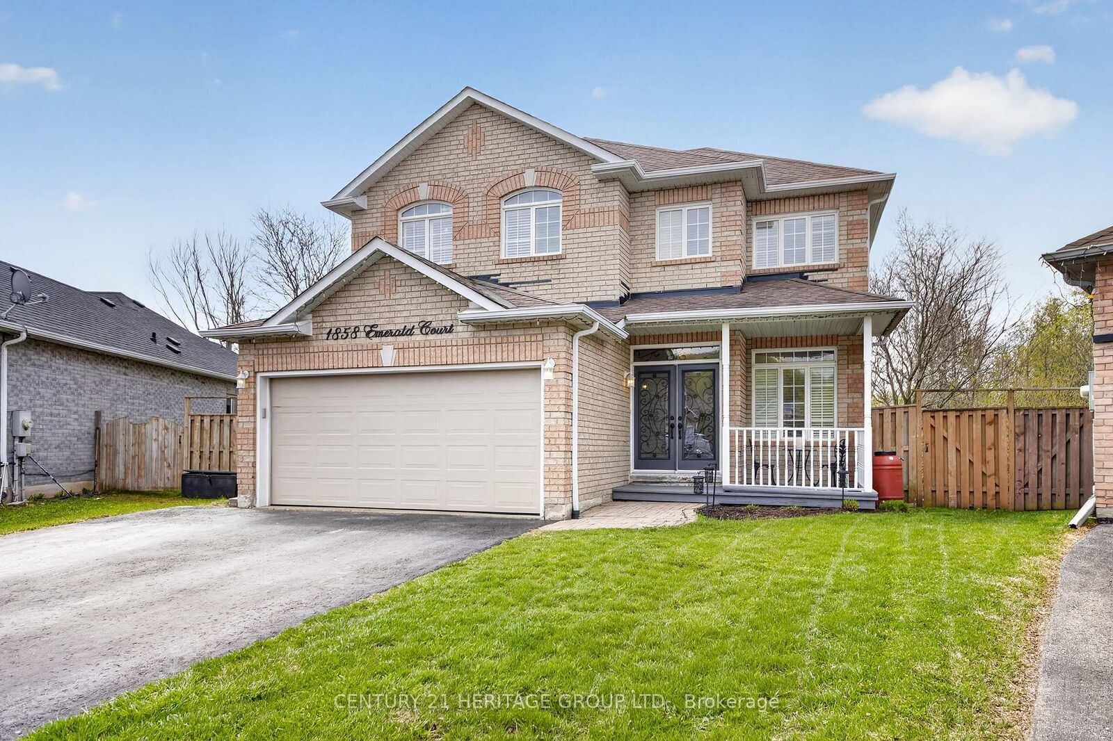Property Photo: 1858 Emerald Court ON L9S 2A5