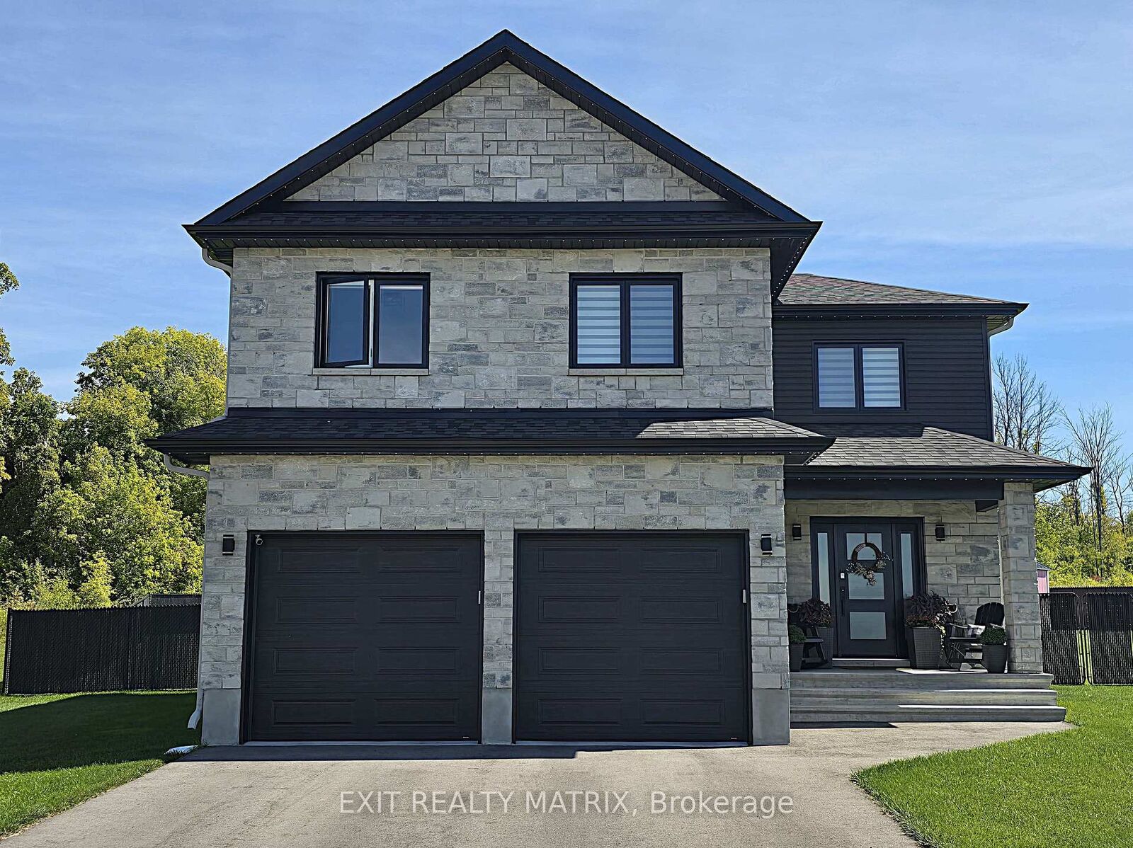 Property Photo: 18 Glenco Road ON K0C 2A0