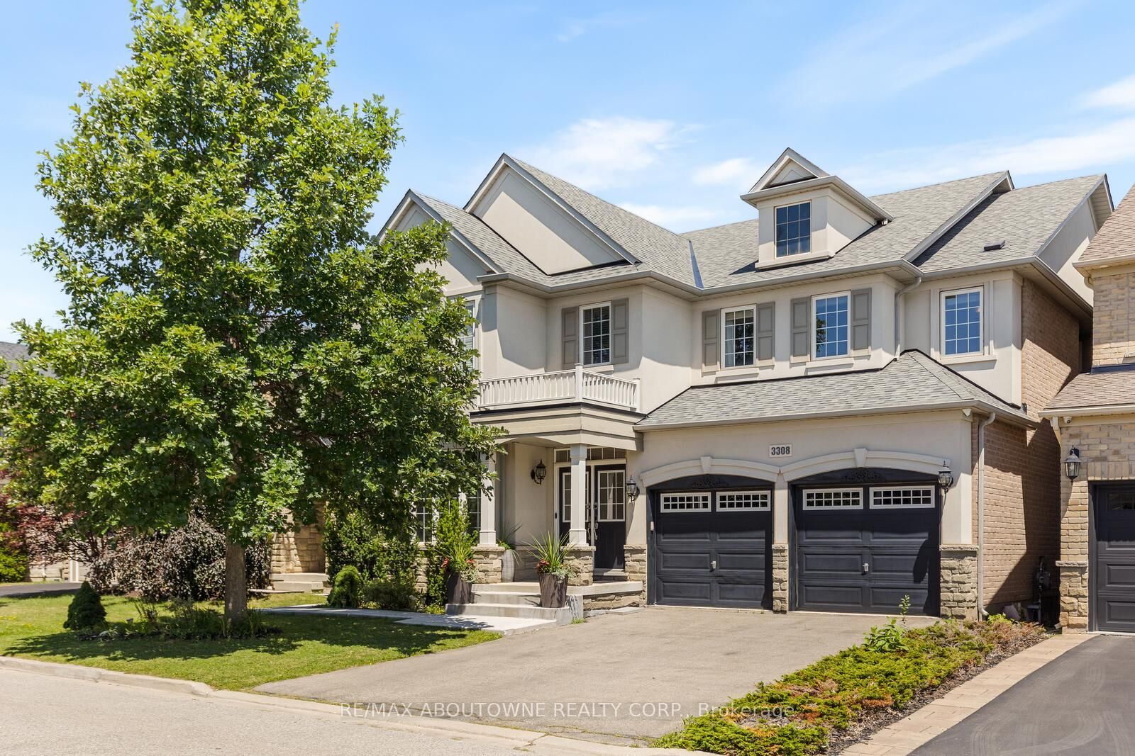 Property Photo: 3308 Liptay Avenue ON L6M 0N1