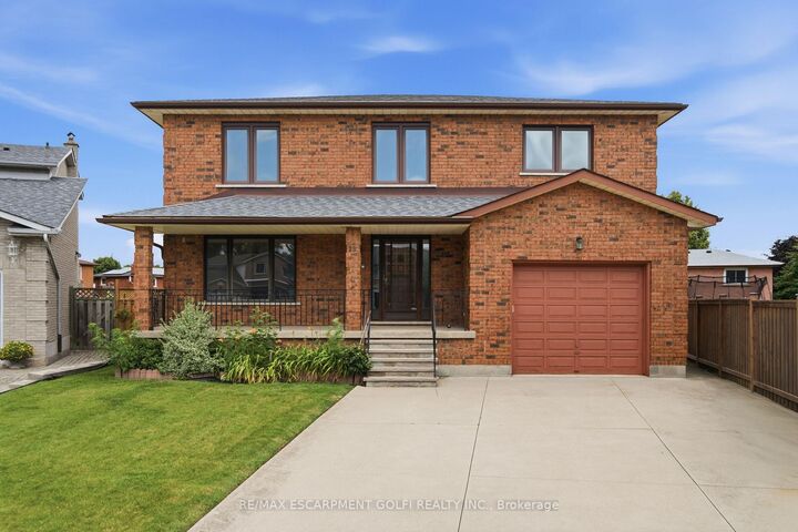 18 Marcel Place — photo 1