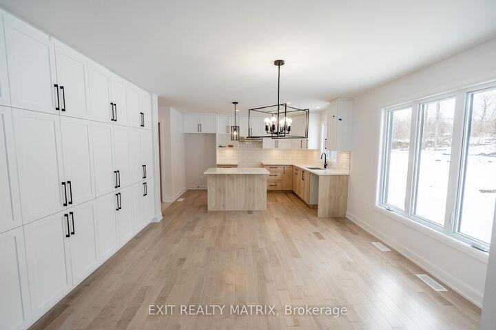Property Photo: 10 Glenco Road ON K0C 2A0