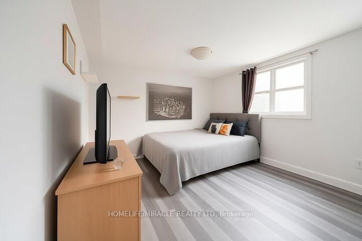 Property Photo:  157 Bruce Street 1  ON N2B 1Z2 