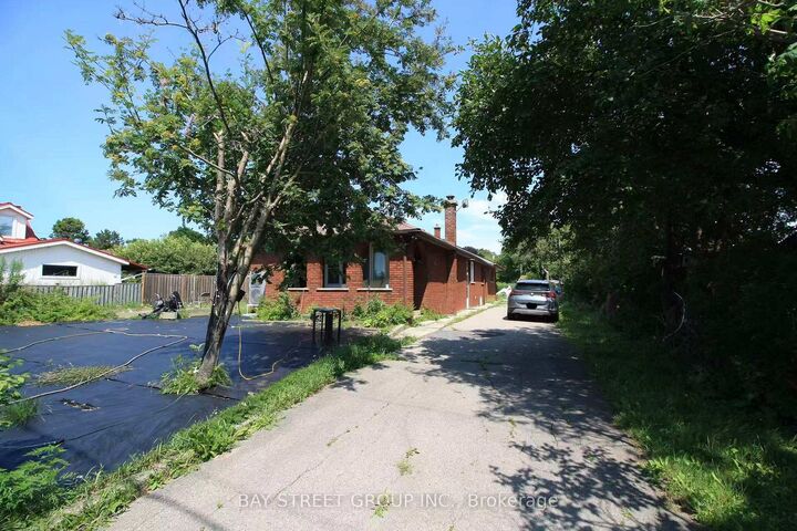 Property Photo:  12973 Warden Avenue  ON L4A 3X9 