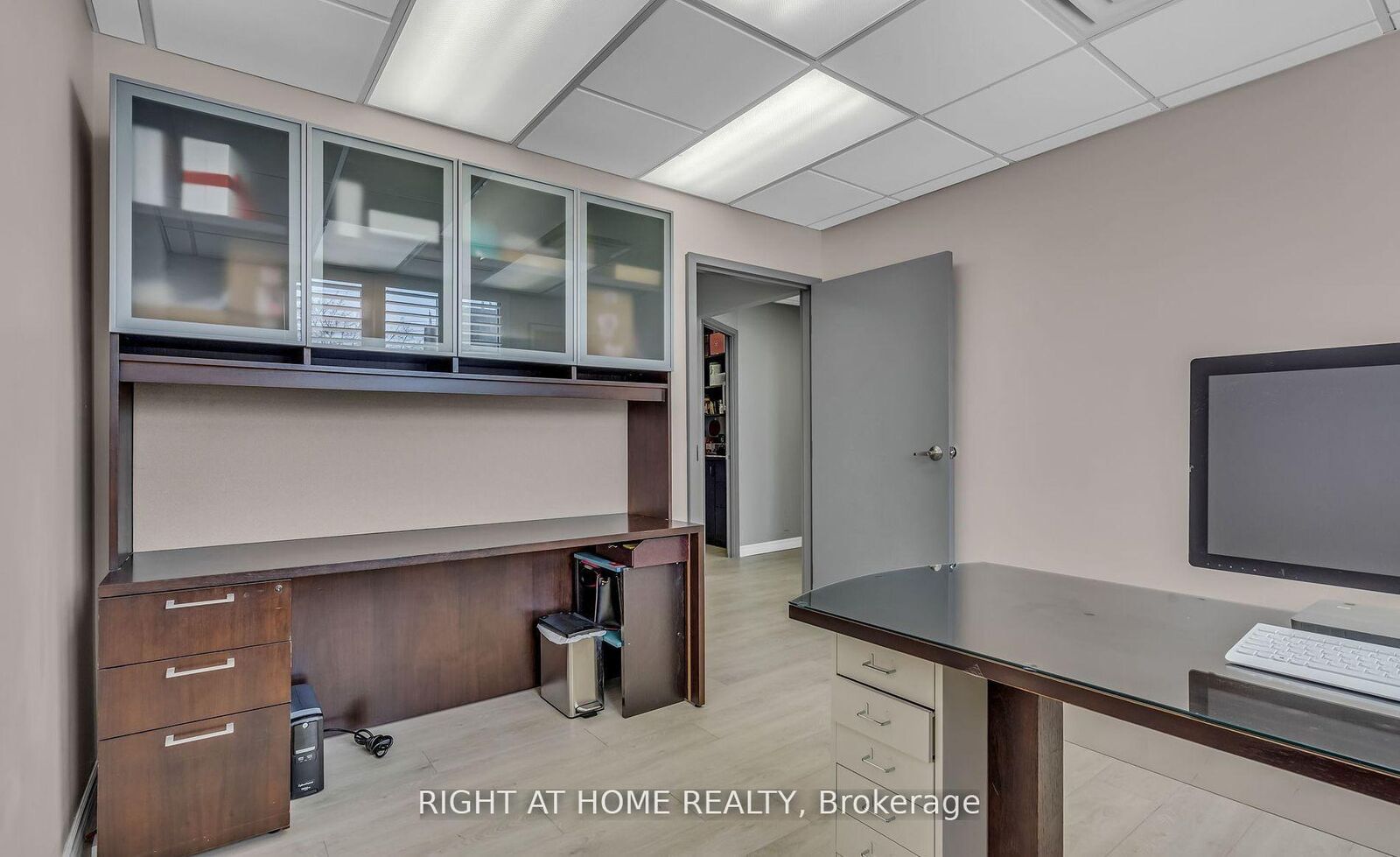 Property Photo:  99 Holland Avenue 106  ON K1Y 0Y1 