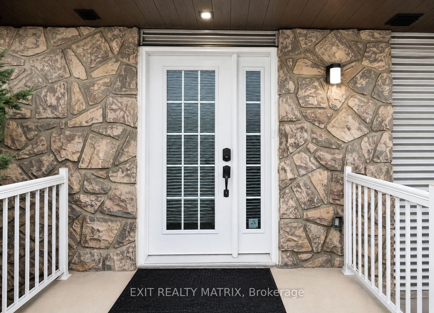 Property Photo: 785 Notre Dame Street A ON K0A 1W0