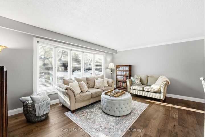 Property Photo: 489 Crestwood Drive ON L1G 2R4