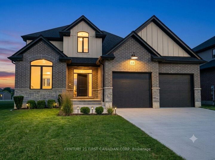 Property Photo: 44 Kelly Drive ON N0M 2M0