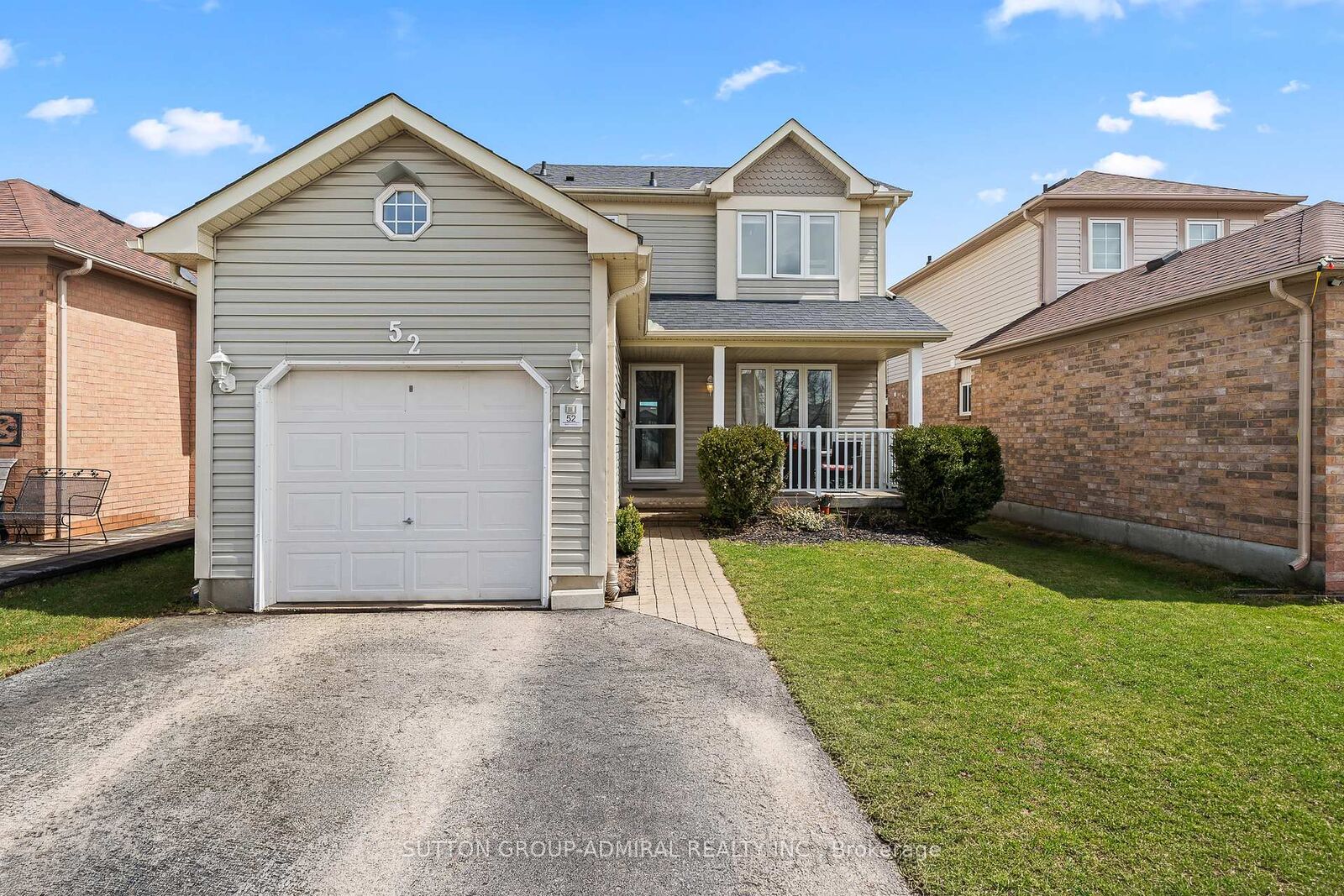 Property Photo: 52 Moir Crescent ON L4N 8B2