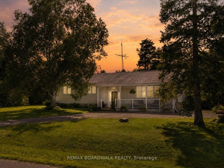 201 Linda Loop — photo 1